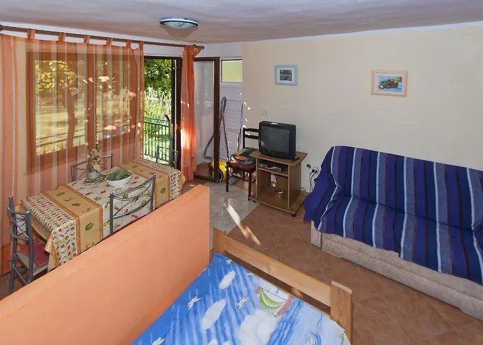 Apartment Dinono