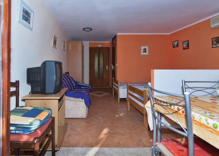 Apartment Dinono