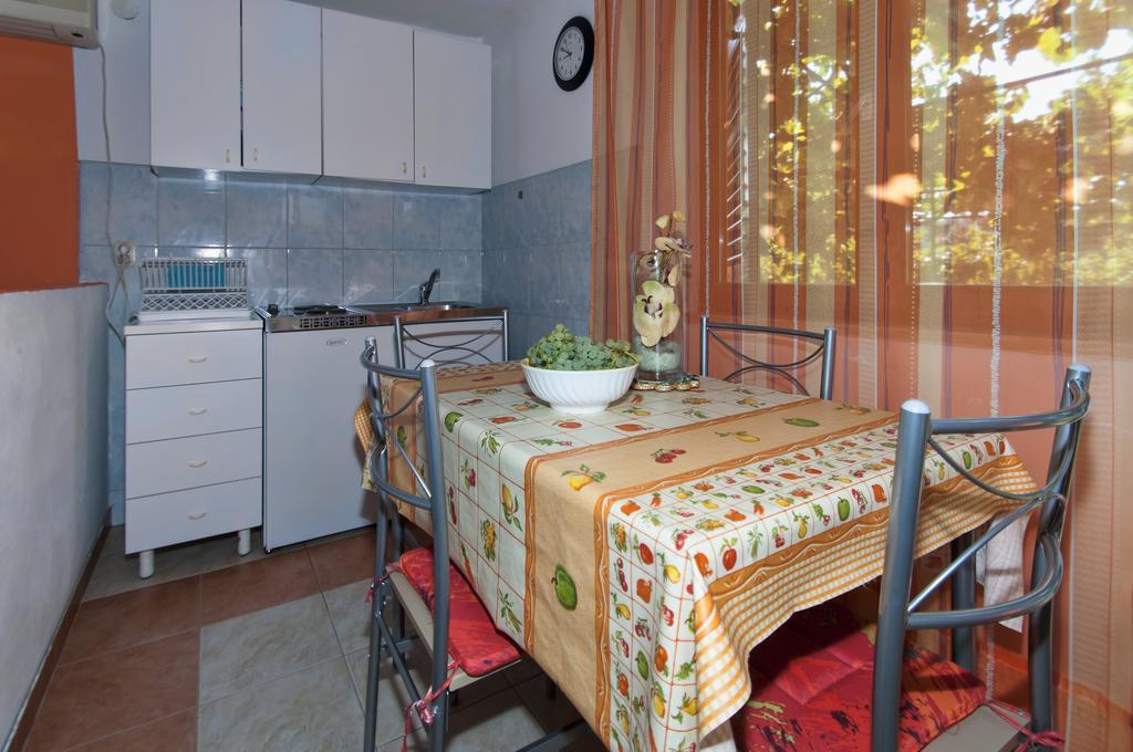 Apartman Dinono *